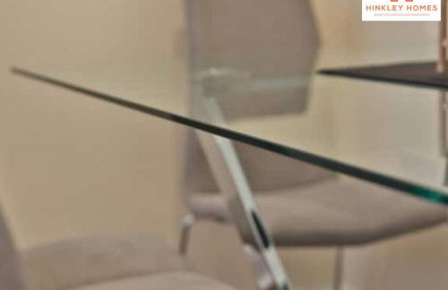 City Centre - HPC links - 5 - Parking By Hinkley Homes Short Lets & Serviced Accommodation - Foto 17