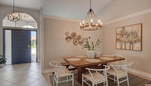 Piccadilly Beach House - Beautiful Updated Home, Private Pool, Minutes from Downtown 5th Ave & Beaches!!! - Foto 4