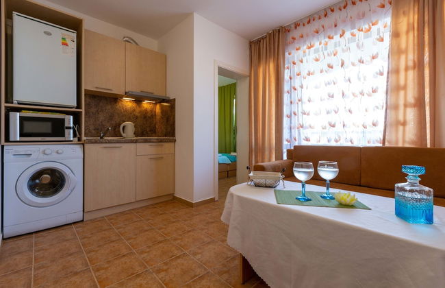 Apartment in Vista Del Mar - Photo 1