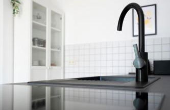 Ruhig und zentral mit Balkon - Foto 9