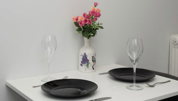 Brand New Pagrati Apt Modern Comfort - Foto 4, Servicio de comidas en la habitación