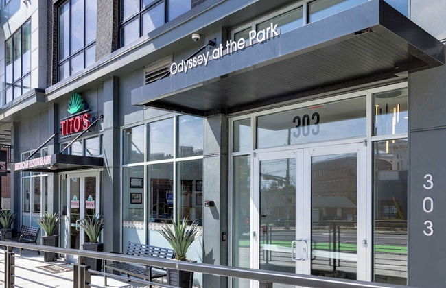 New Modern 2bdr in Walkable Midtown w/ Gym, Pool Honkey-tonk by Avantstay - Foto 43