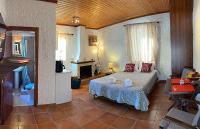 Δωμάτια Εξοχή-With fireplace and view to the sea - Foto 2