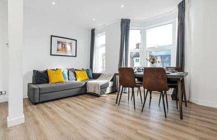 Stylish 2-Bed flat in E17 - Foto 3