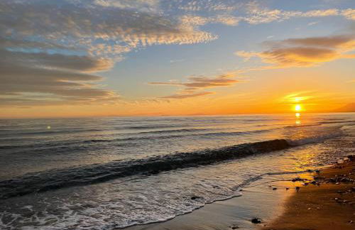 Bahía de Marbella Beachfront 2 bedroom apartment - Photo 6