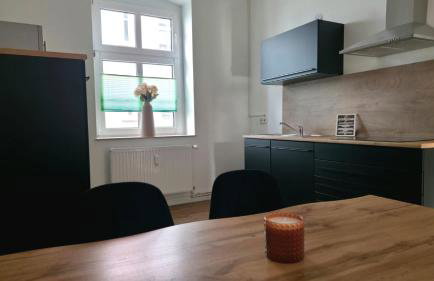 Cream & Cozy Apartment - Photo 3