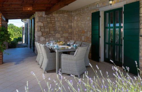 Mediterrane Villa mit Privatpool, Grill, Tischtennis und unweit des Radwegs Parenzana - Foto 6