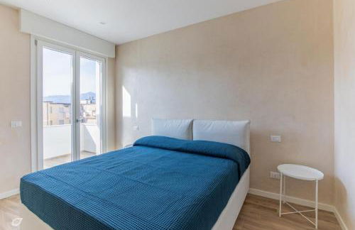 Beachfront Penthouse with private parking - Foto 28