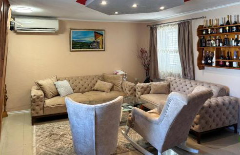 Beautiful Home In Lovorje - Photo 2