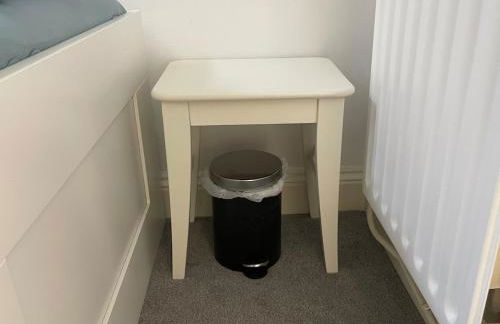 Spacious Flat! Sleeps 7, Pet Friendly and Parking - Photo 58
