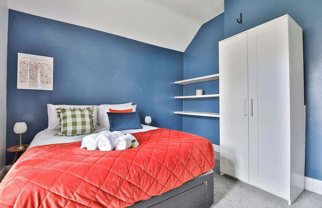 4 Bed House with Pool Table & Parking - Foto 6