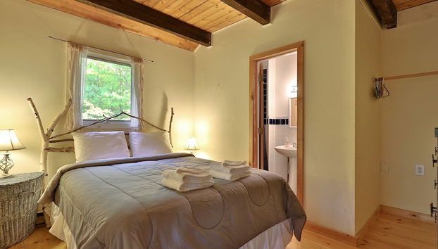 Left Duplex Home Directly Across From Pico Mountain, Close To Killington. 3 Bedroom Home - Foto 4, Habitación