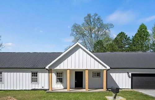 Mountain Top Hideout - Cabin Inspired Modern Ranch - Foto 2