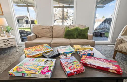 5BR Meridian Retreat Fire Pit BBQ Sleeps 12 - Foto 35