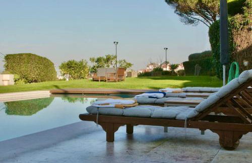 Luxury Home in Colares - Photo 49