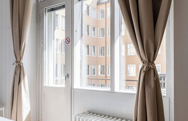 Historical 2BR Apartment with Sauna & Great Location - Foto 21