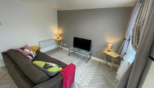 Newly renovated 2 bed apartment - Foto 1