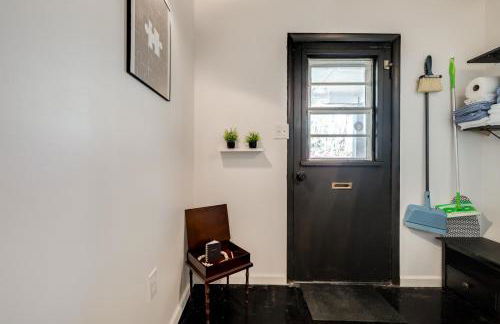 Retro Meets Modern Two Houses Sleeps 16 - Foto 22