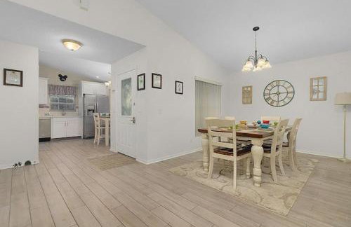Indian Ridge Home w/ Private Pool & Game Room near Disney - Photo 38