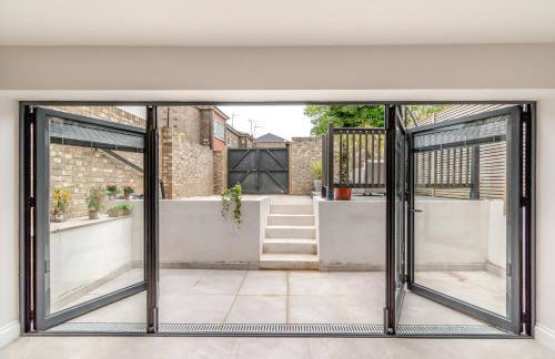 Entire Garden Flat with Parking - Portobello Road - Photo 14