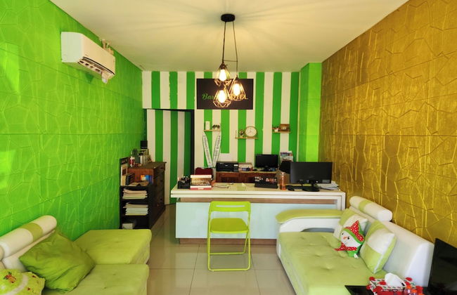 Barata Hotel Near Bandara Soekarno Hatta - Foto 2