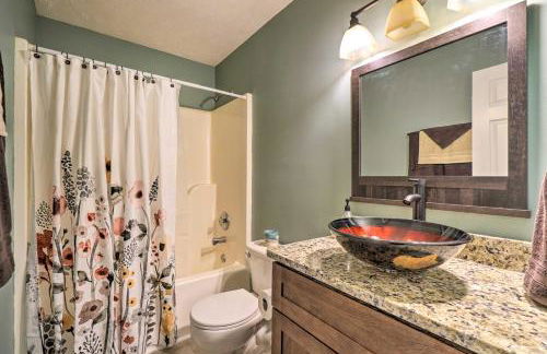 Suburban Getaway with Game Room, 19 Mi to Nashville! - Foto 19