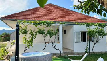 Blue Sky - jacuzzi & wine - Foto 1