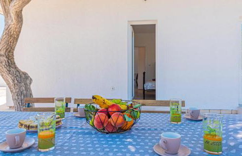 Nice Apartment In Danilo With Wifi - Photo 7