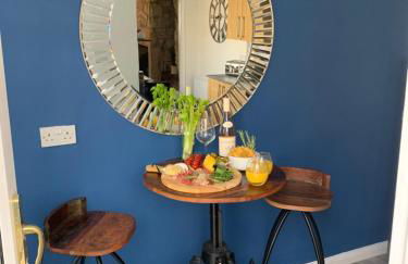 The Anchorage - sea views and beach on doorstep - Photo 19