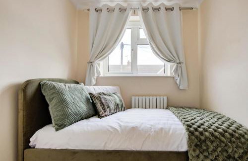 Luxury - 4 BHK Semi Detached House - Foto 28