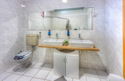 AS Apartments with swimming pool and a large yard - Foto 16