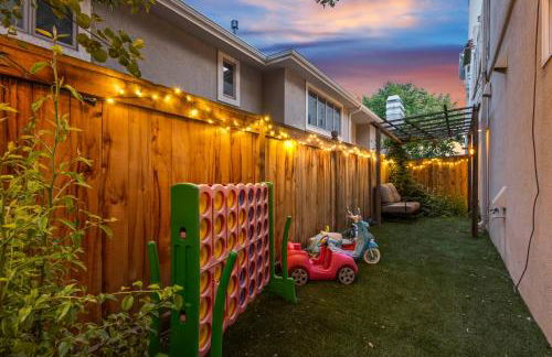 Heart of Cherry Creek Group Retreat Hot Tub - Foto 56