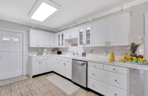 Magnificent Pool House in the Heart of Tampa - Sleeps 10 - Foto 17