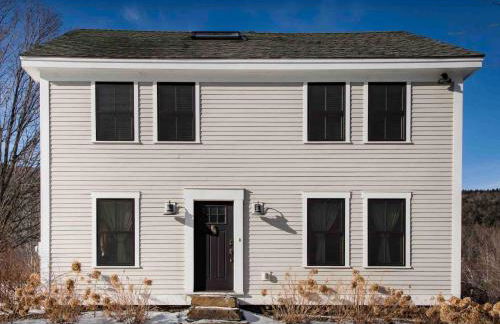 Entire Enchanting, Light-Filled 1830 Farmhouse - Foto 59