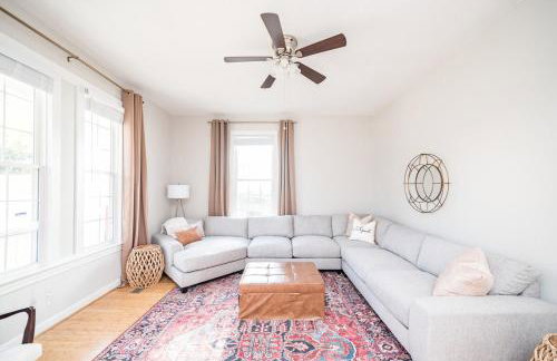 Lighthearted Family Friendly Downtown River Views - Foto 7