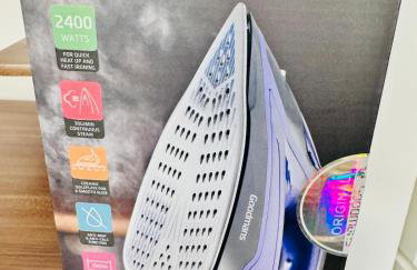 Luxury 5BR Stay With City Access - Photo 34