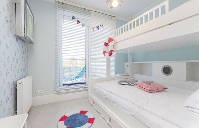 Sailor Apartment by Renters Prestige - Photo 11