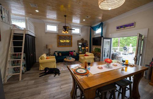 Chateau Royale, Pet Friendly, On Bayou, Downtown! - Foto 8