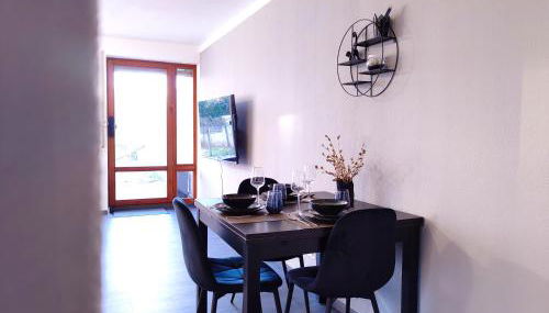 Terminal Design Apartment - Terrasse & waipu TV, nahe Stuttgart Messe & Böblingen - Photo 2