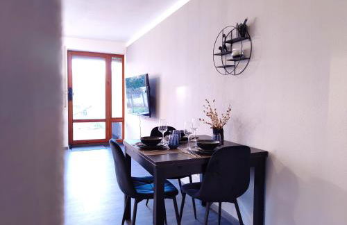 Terminal Design Apartment - Terrasse & waipu TV, nahe Stuttgart Messe & Böblingen - Photo 2