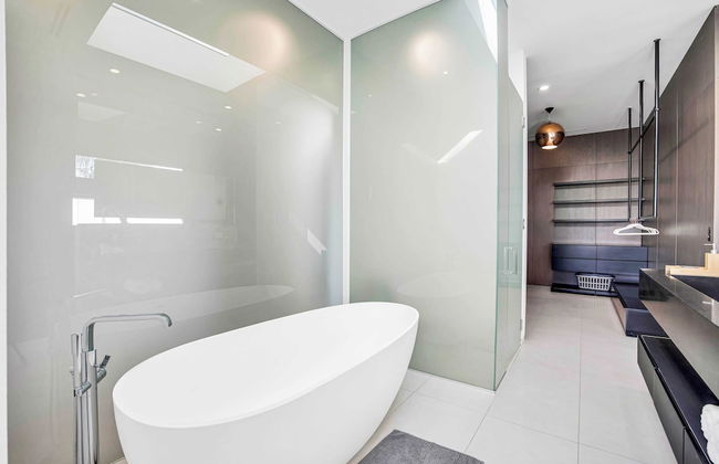 LA Villa by Avantstay Walk to The Grove LA - Photo 10