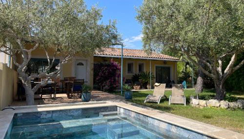 gite de l'ille, avec terrasse et parking privé - Foto 3, Garden, sunbed, Garden view