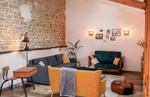 Proche PuyDuFou - Gite Maison La Roulière - Foto 32