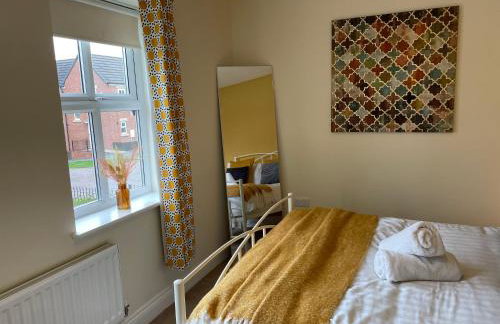 Fleetwood - 3 bedroom apartment, fab 4 contractors - Foto 10