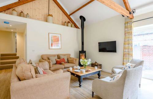 3 Bed in Woolland 83014 - Foto 1