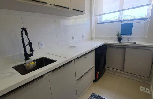Apartamento de Luxo com Piscina em Bombinhas - Foto 28