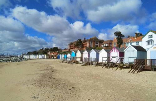 2 Bedroom Seafront Apartment - Foto 17