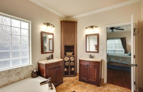 College Station Family Home 3 Mi to Texas A and M! - Photo 16