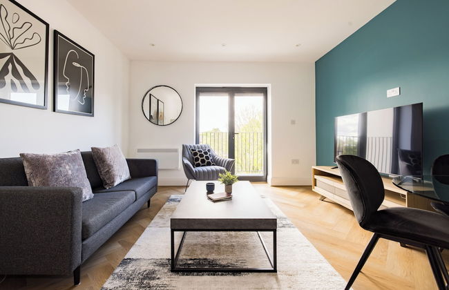 Staines Riverside by Charles Hope - Photo 29