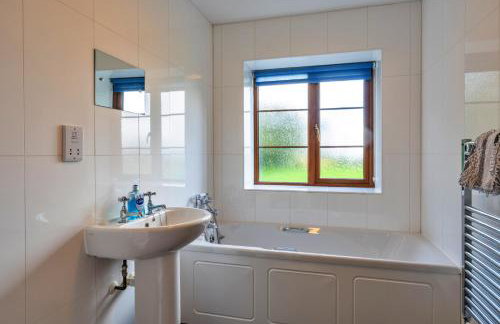 Finest Retreats - Tarkas Holt Log Cabin, Stowford - Foto 22